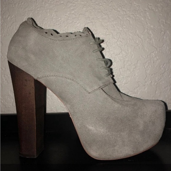 Rare Vintage Betsey Johnson Serenn grey suede platform laceup booties - Picture 6 of 7